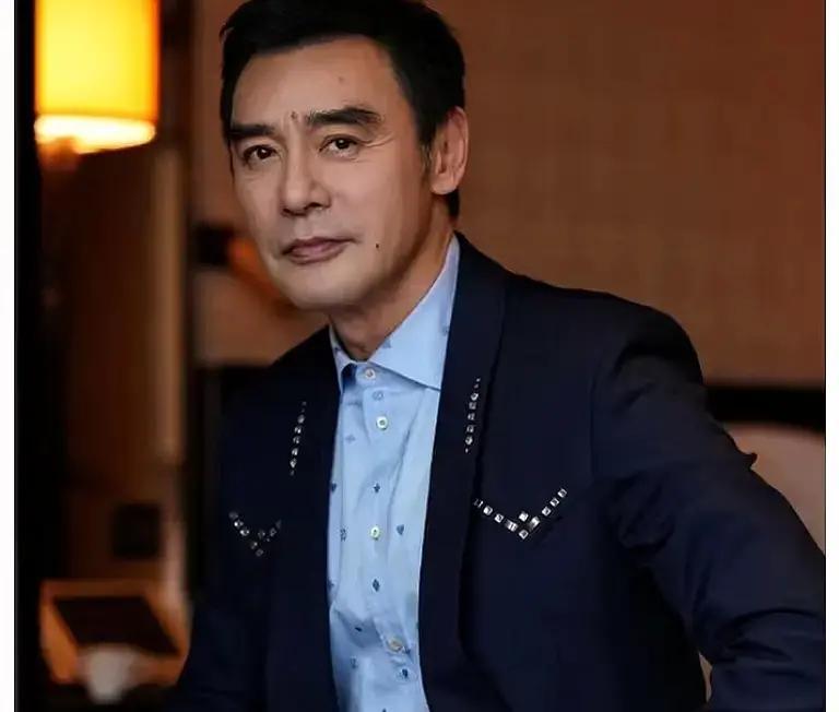娱乐圈真实收入差距_娱乐圈最的明星_明星穷日子
